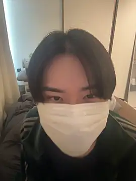 Snapshot of huto_0513 chatting on March 2026 03:11:01 AM huto 0513 online show from March 2026 03:11:01 AM