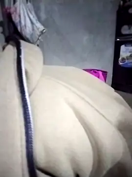 iam-eli online show from December 2025 11:23:01 PM