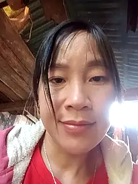 Snapshot of Change-gee chatting on December 2025 03:22:01 AM Change-gee online show from December 2025 03:22:01 AM