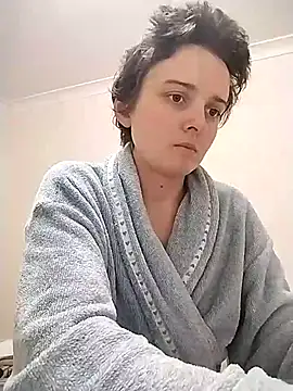 Amy01112 online show from April 2026 07:58:01 PM