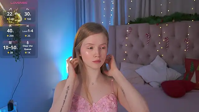 Snapshot of LilianHoward chatting on January 2026 12:32:01 PM LilianHoward online show from January 2026 12:32:01 PM