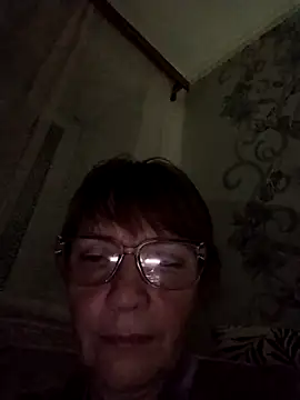 MichelleLove48 online show from November 2025 05:28:02 PM