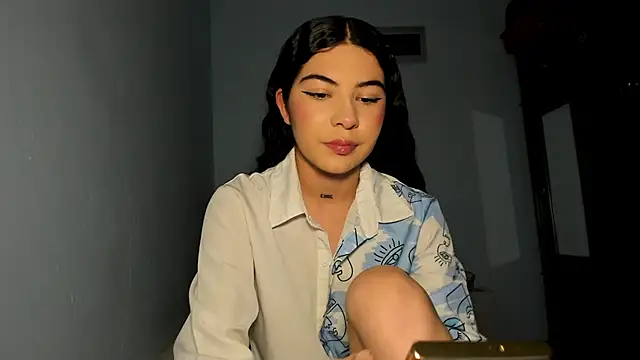 Snapshot of babycherry19 chatting on December 2025 12:40:02 AM babycherry19 online show from December 2025 12:40:02 AM