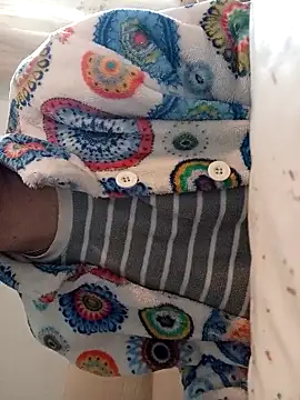 Snapshot of gatitachula93 chatting on February 2026 01:49:01 PM gatitachula93 online show from February 2026 01:49:01 PM