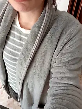 Snapshot of gatitachula93 chatting on February 2026 01:40:02 PM gatitachula93 online show from February 2026 01:40:02 PM