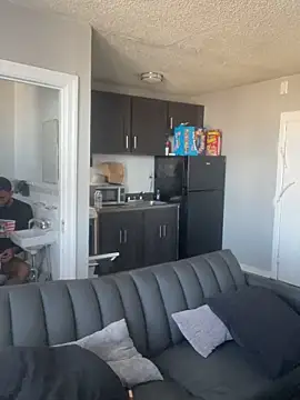 Phashotkid2 online show from December 2025 04:01:02 PM