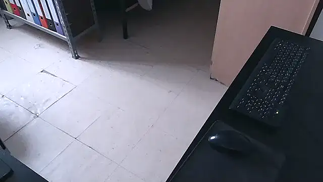 TRESBONNEBITE online show from February 2026 02:44:02 PM