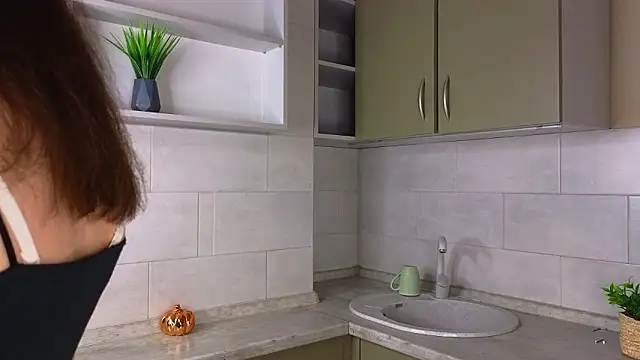 UmbraElyon online show from March 2026 05:24:02 AM