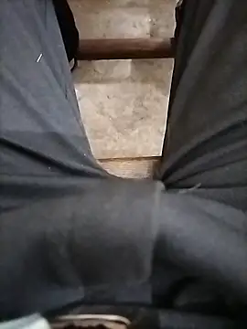 Snapshot of slimmicute chatting on December 2025 01:06:01 PM slimmicute online show from December 2025 01:06:01 PM