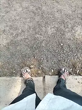 Snapshot of slimmicute chatting on December 2025 03:57:01 AM slimmicute online show from December 2025 03:57:01 AM