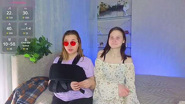 DorlaKavadias online show from December 2025 04:17:01 AM