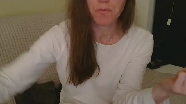 AuroraAG online show from April 2026 12:34:02 PM