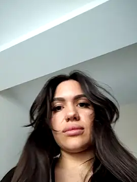 SiennaLuxexx online show from May 2026 11:29:02 AM