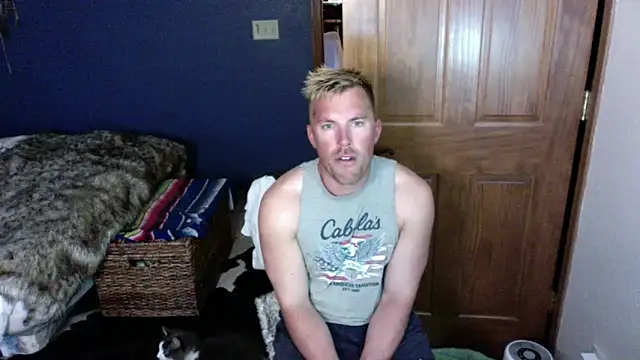 Snapshot of SpunRedneck chatting on April 2026 12:11:02 AM SpunRedneck online show from April 2026 12:11:02 AM