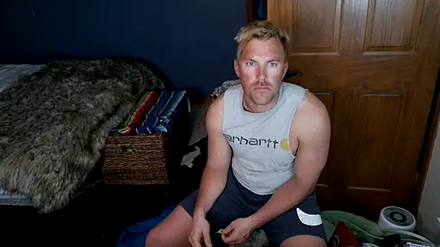 Snapshot of SpunRedneck chatting on April 2026 12:54:02 AM SpunRedneck online show from April 2026 12:54:02 AM