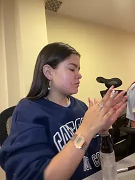 Camila Duarte2 online show from April 2026 01:28:01 PM