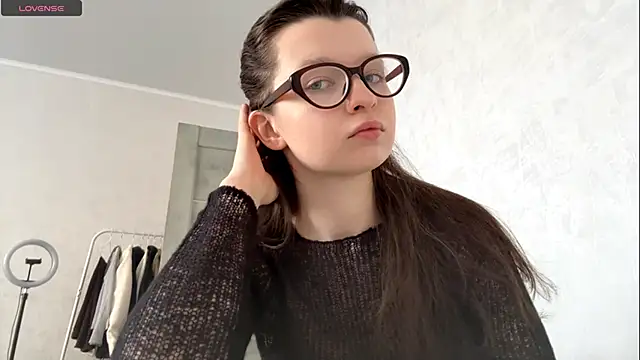 EllieBerrie online show from March 2026 01:05:01 PM