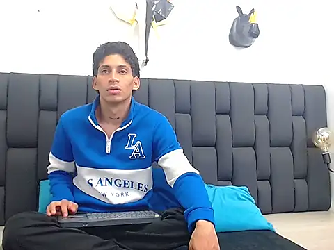 manus rios69 online show from December 2025 12:31:02 PM