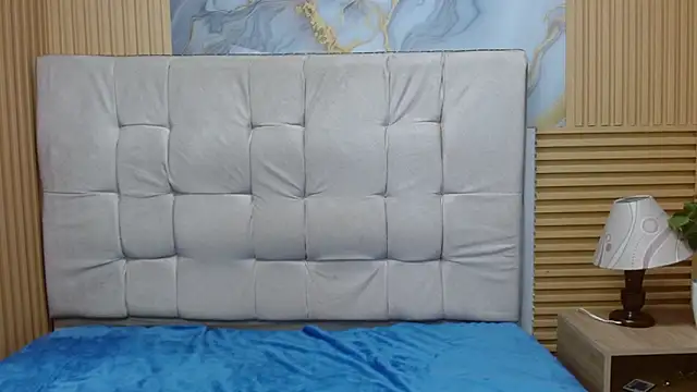 Snapshot of millyjones303av chatting on December 2025 05:30:01 PM millyjones303av online show from December 2025 05:30:01 PM