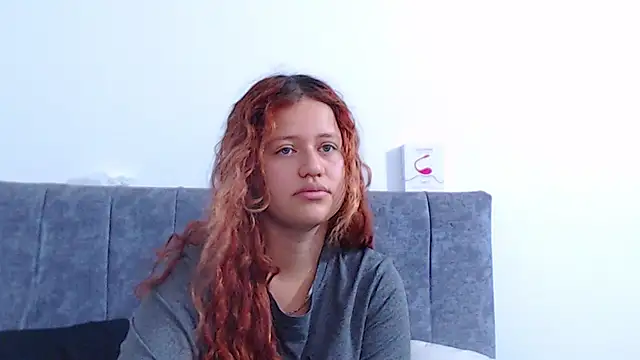 hottie couplee online show from March 2026 11:41:01 PM