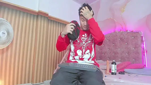 jack  baby  online show from December 2025 03:00:01 AM