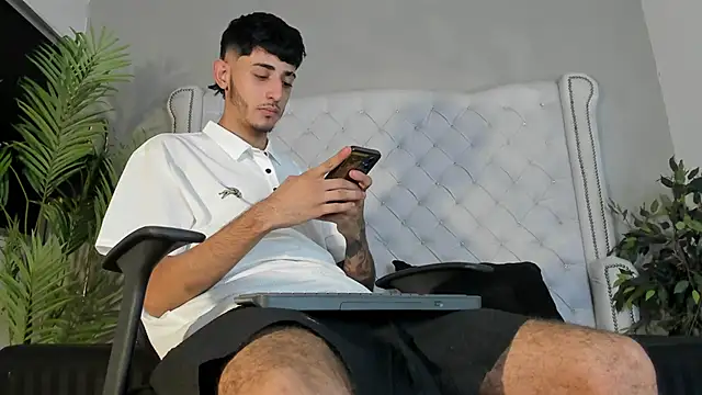 martonny25 online show from December 2025 03:25:01 AM