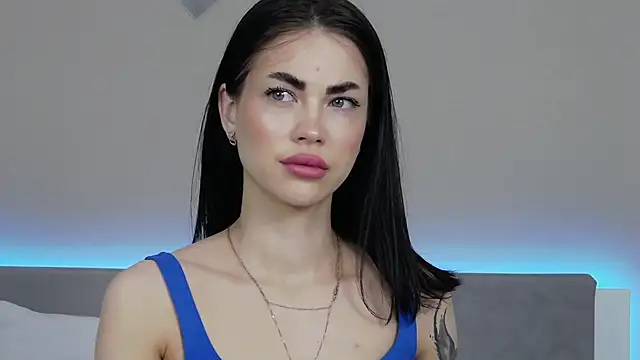 RachaelMils online show from December 2025 04:00:02 AM