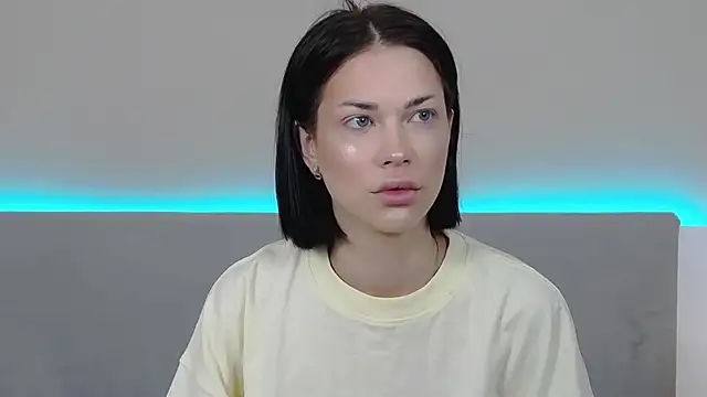 RachaelMils online show from April 2026 03:42:01 AM