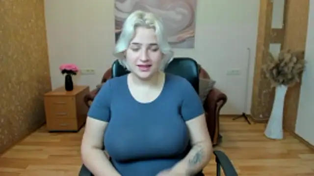 Olivia Quinns online show from December 2025 07:36:01 AM