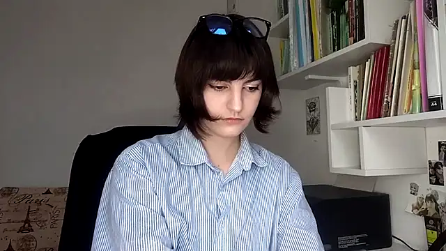 Snapshot of MellisaBalles chatting on December 2025 07:58:01 AM MellisaBalles online show from December 2025 07:58:01 AM