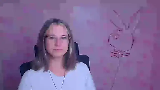 Melodie Aster online show from January 2026 12:20:01 PM