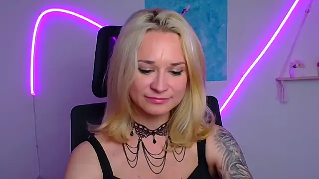 Melodie Aster online show from May 2026 11:37:01 AM