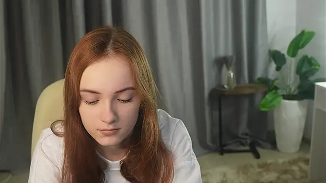 Snapshot of SheriseHartzo chatting on December 2025 02:48:01 PM SheriseHartzo online show from December 2025 02:48:01 PM