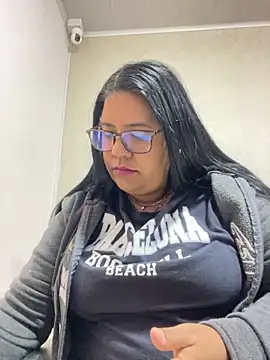 Carameloswing1 online show from April 2026 12:00:02 PM