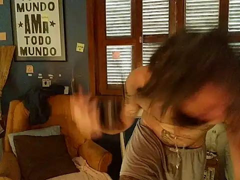 ooproprio online show from April 2026 12:21:02 PM