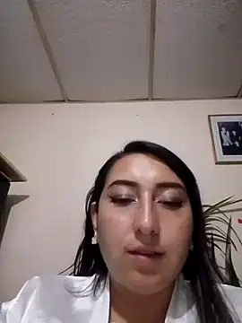 Valeria montana  online show from February 2026 12:16:02 AM