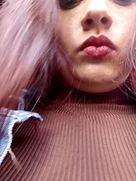 Snapshot of chatting on December 2025 04:38:01 PM online show from December 2025 04:38:01 PM