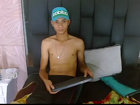 Axel Marcu online show from December 2025 05:18:02 PM