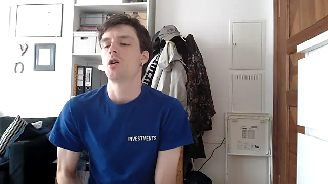 MindlyXXX online show from October 2025 08:32:01 AM