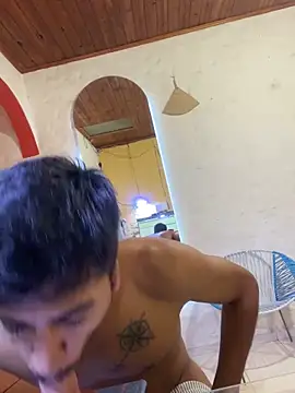 Snapshot of maxI_dick33 chatting on February 2026 02:26:02 PM maxI dick33 online show from February 2026 02:26:02 PM