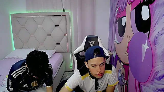 THE VIPS TWINK online show from December 2025 09:35:01 PM