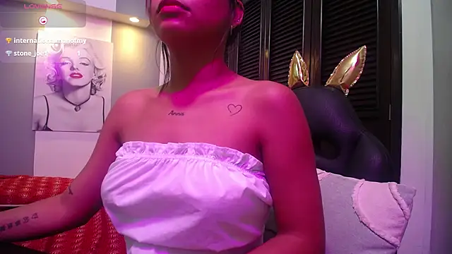 priya raj  online show from December 2025 08:02:02 PM