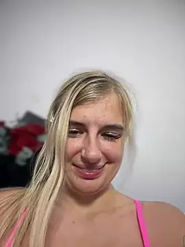 Snapshot of Betsy chatting on February 2025 04:20:01 PM Betsy online show from February 2025 04:20:01 PM