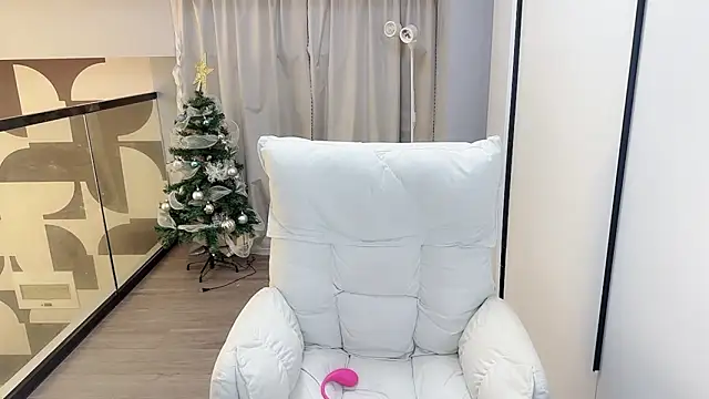 Star-XinX online show from April 2026 02:54:01 PM