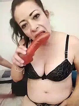 Snapshot of Marilyn_Seduccions chatting on February 2026 02:21:02 PM Marilyn Seduccions online show from February 2026 02:21:02 PM