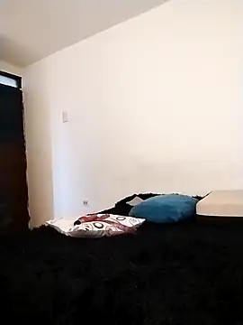 Snapshot of Marilyn_Seduccions chatting on February 2026 01:42:01 PM Marilyn Seduccions online show from February 2026 01:42:01 PM