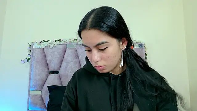 iris and damian online show from February 2026 05:21:01 PM