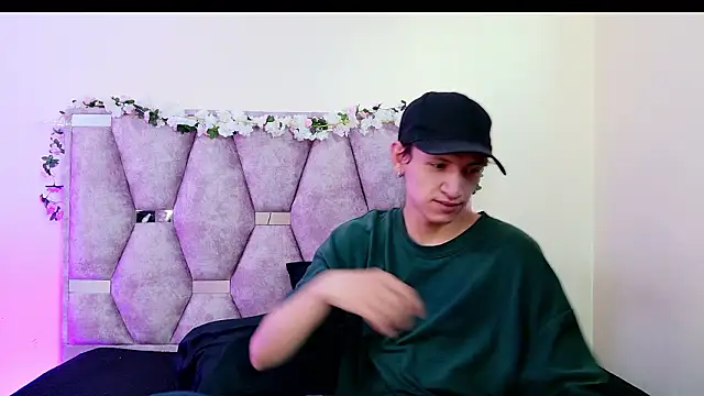 iris and damian online show from March 2026 05:21:01 PM