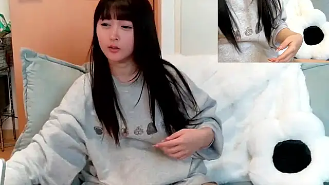 yuna 24 online show from March 2026 07:26:02 AM