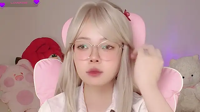 Miyeoonn online show from June 2026 03:39:02 PM